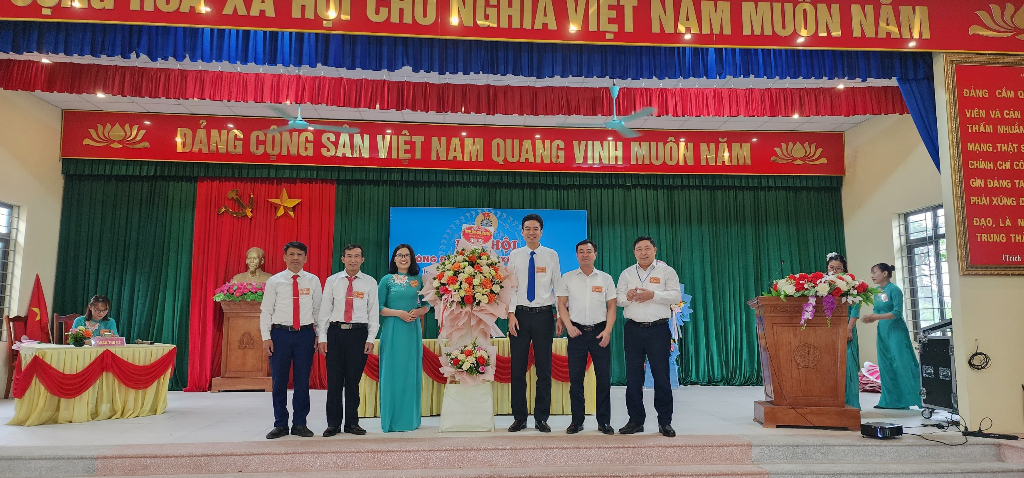 Đại hội công đoàn xã Mai Đình nhiệm kỳ 2023-2028